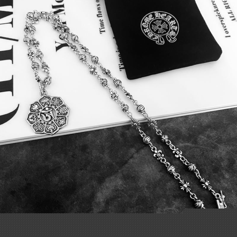 Ch**me He**ts necklaces